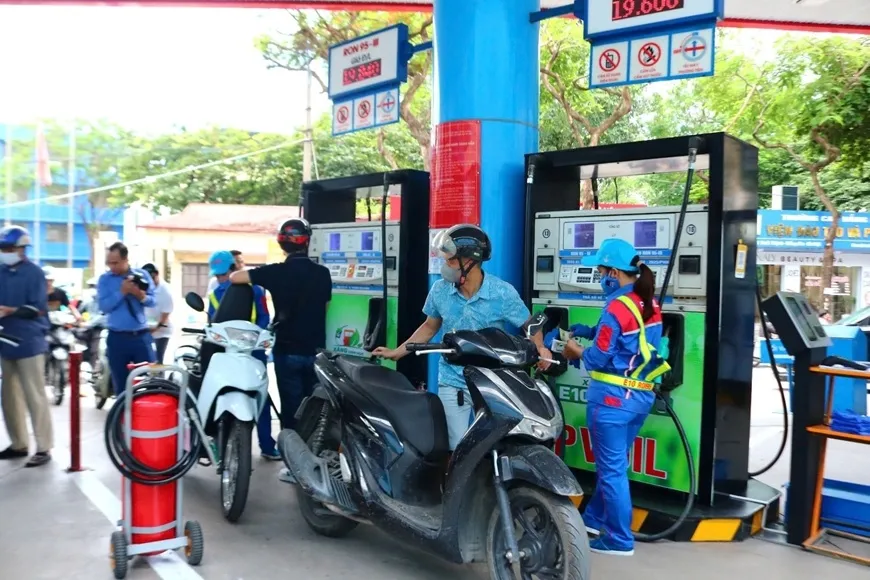 Chuyển đổi số giúp doanh nghiệp xăng dầu kiểm soát chi phí như thế nào?