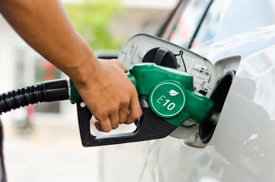 Hệ thống cấp phát nhiên liệu nội bộ giúp kiểm soát tài xế như thế nào?
