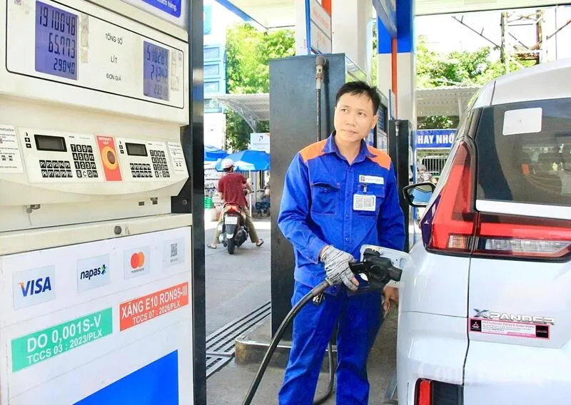 Thất thoát xăng dầu do con người hay do hệ thống vận hành?