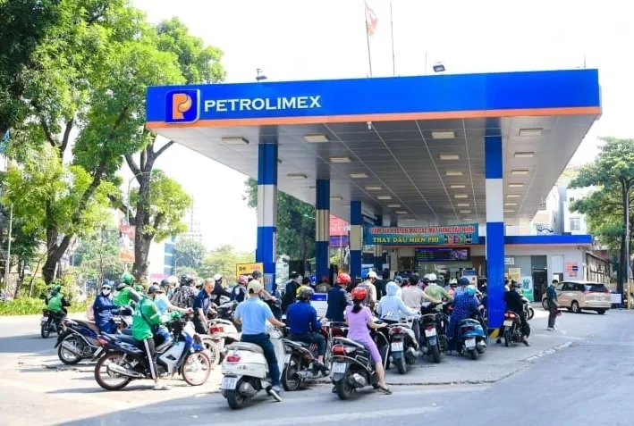 Vì sao trạm xăng đông khách nhưng lợi nhuận vẫn thấp? Góc nhìn vận hành