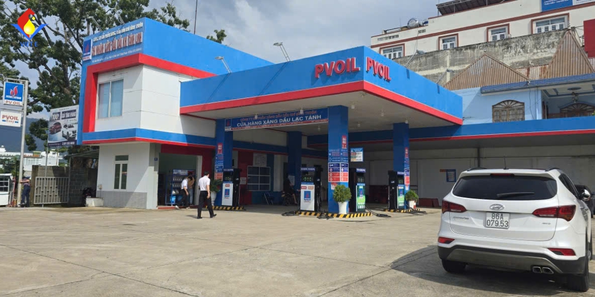Các chi phí vận hành trạm xăng tăng mạnh trong giờ cao điểm
