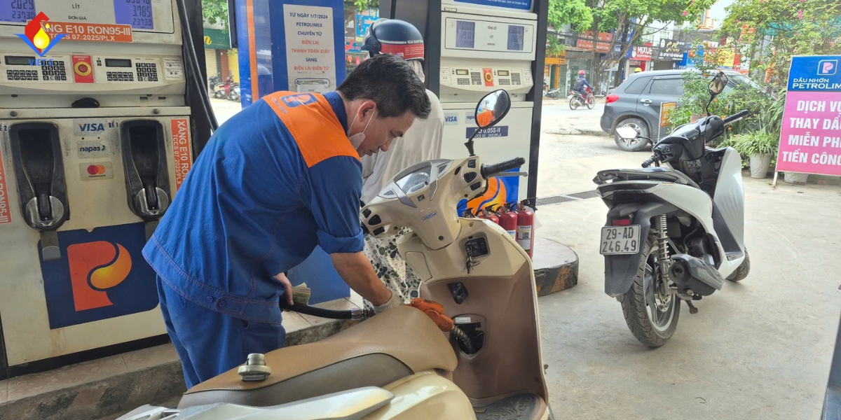 Thực trạng bán hàng cho khách xe máy hiện nay